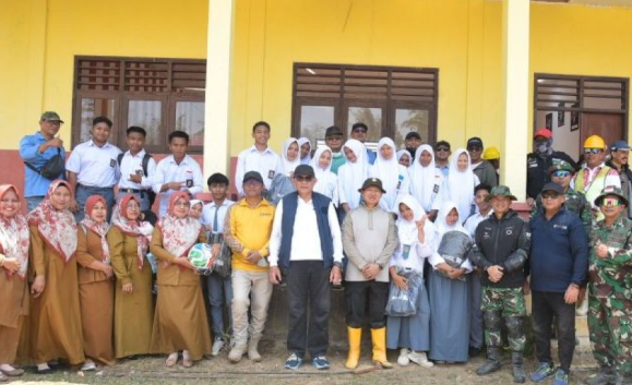 Sekolah di Daerah Terpencil Dapat Anggaran Rp2,7 Miliar, Perpustakaan hingga Rumah Dinas Guru Dibangun